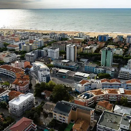 Four-room In A Two-storey Villa-bibione *